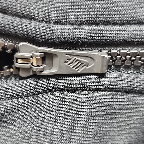 Nike Jacket Unisex Size M. Black zip up hoodie - Picture 4 of 11